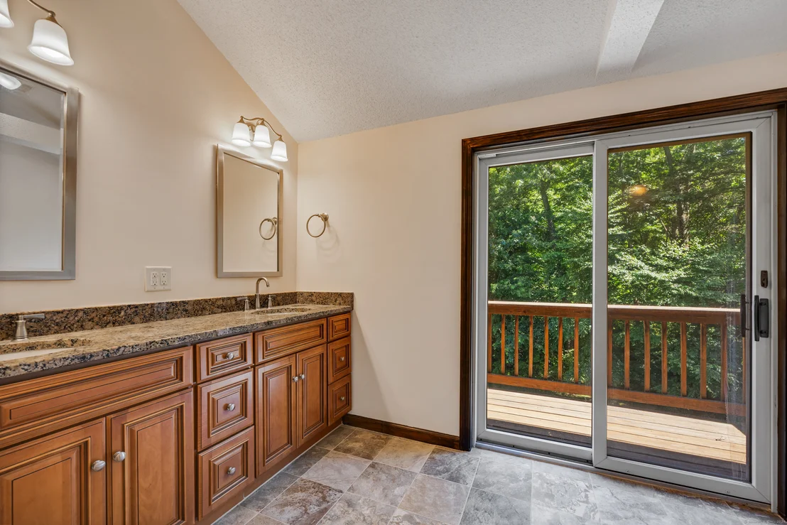 Photo of 79 Vineyard Drive