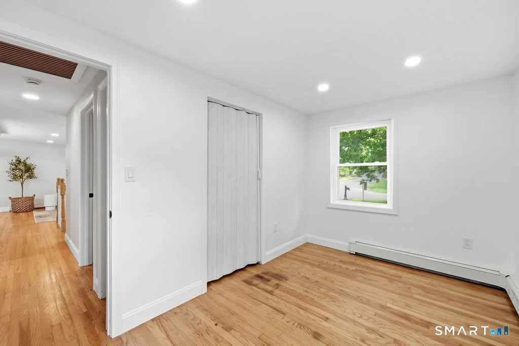 Photo of 445 Lincoln Drive