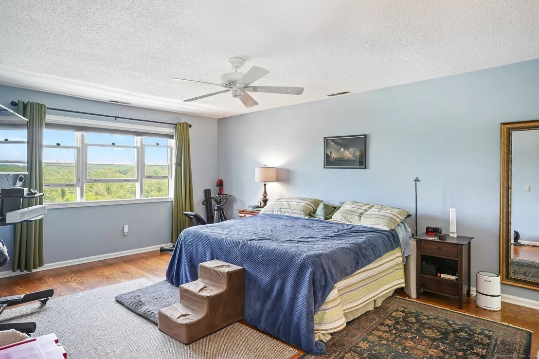 Photo of 13 Wilton Crest
