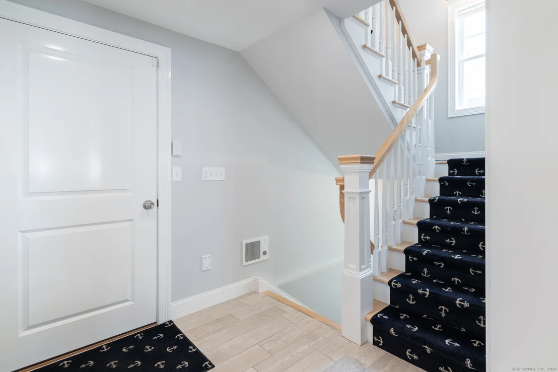 Photo of 15 Loop Road