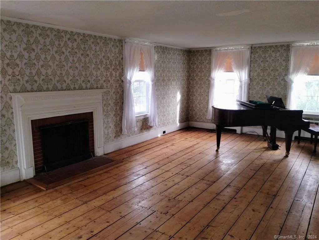 Photo of 448 Shore Road