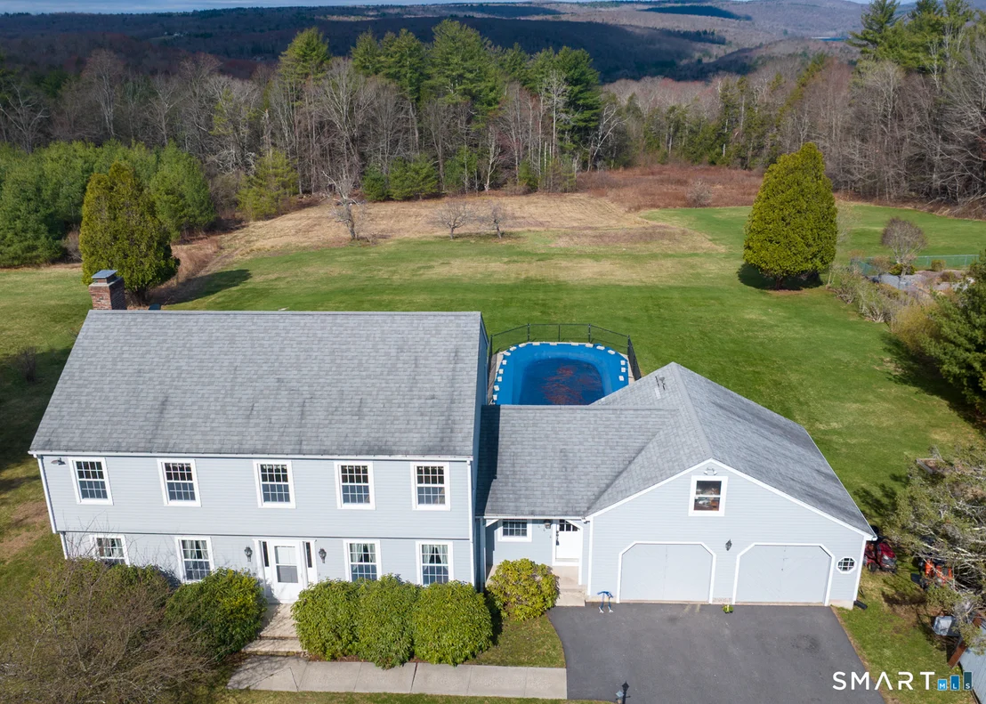 Photo of 1833 Mountain Road