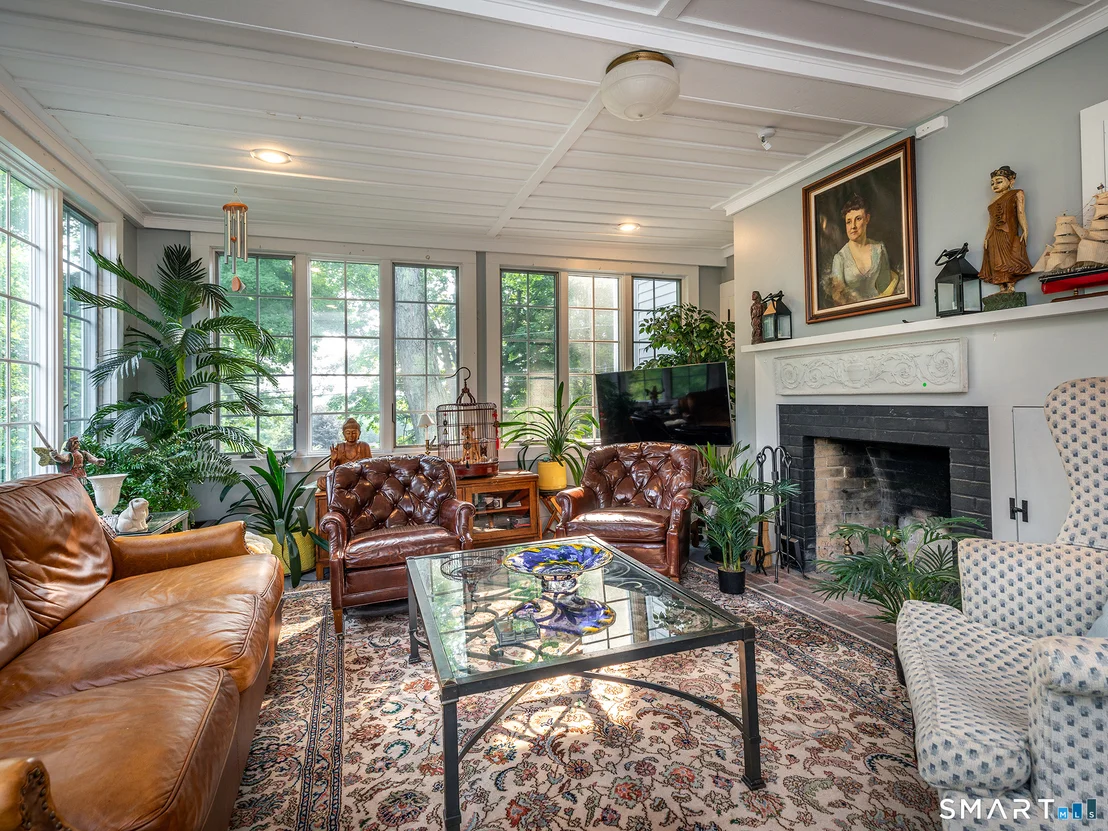 Photo of 552 Breakneck Hill Road