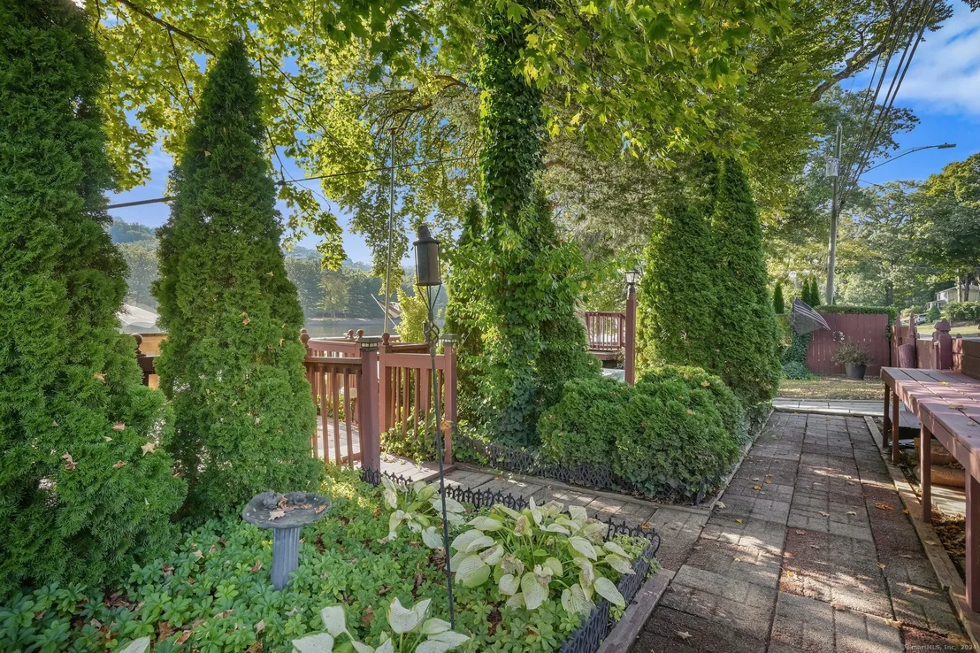 Photo of 1021 Roosevelt Drive