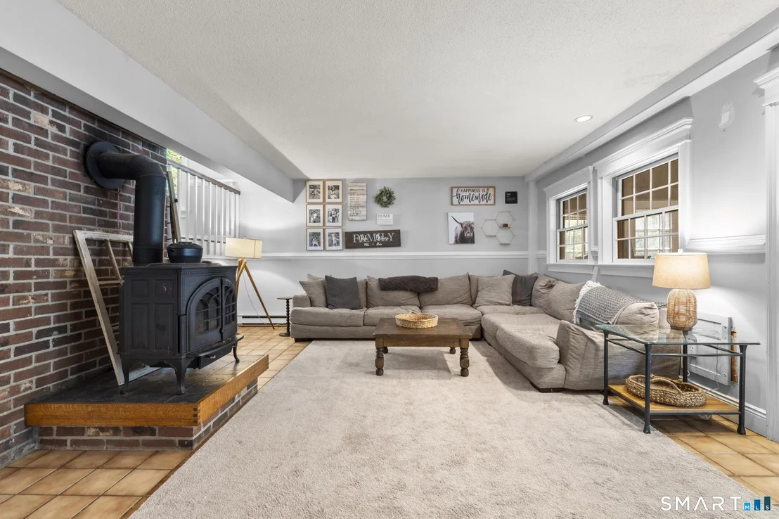 Photo of 10 Anna Drive