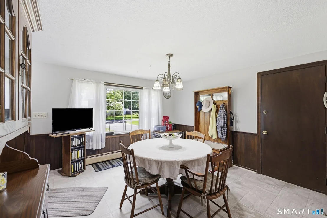 Photo of 142 Jackson Drive