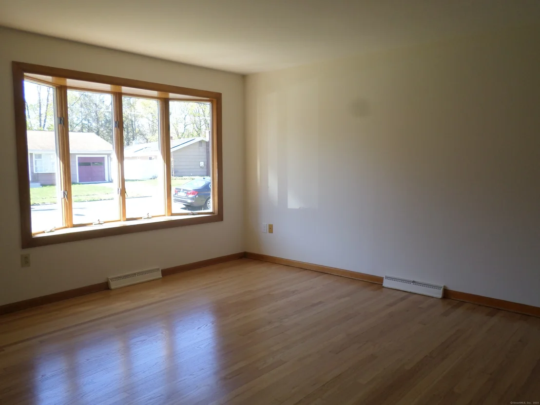 Photo of 14 Village Circle