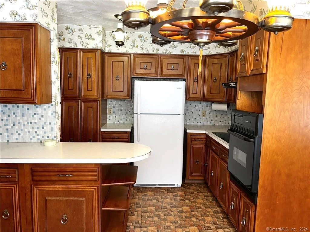 Photo of 280 Root Road