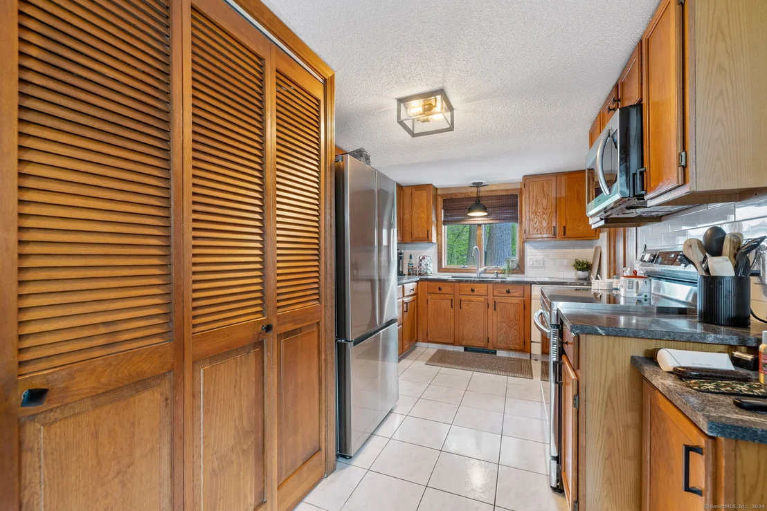 Photo of 67 Shuttlemeadow Road