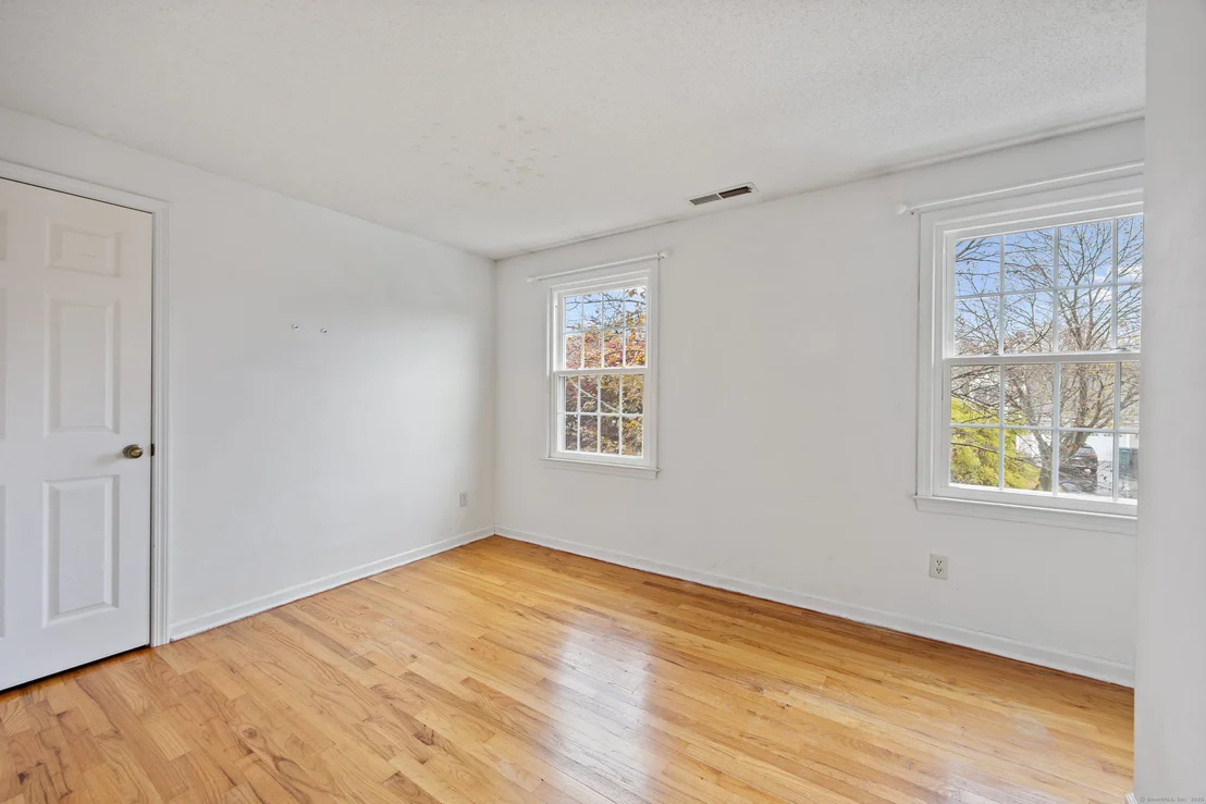 Photo of 28 Newbridge Circle