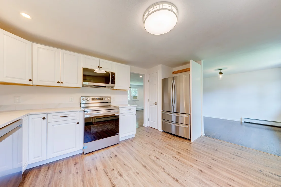Photo of 586 Charles Street