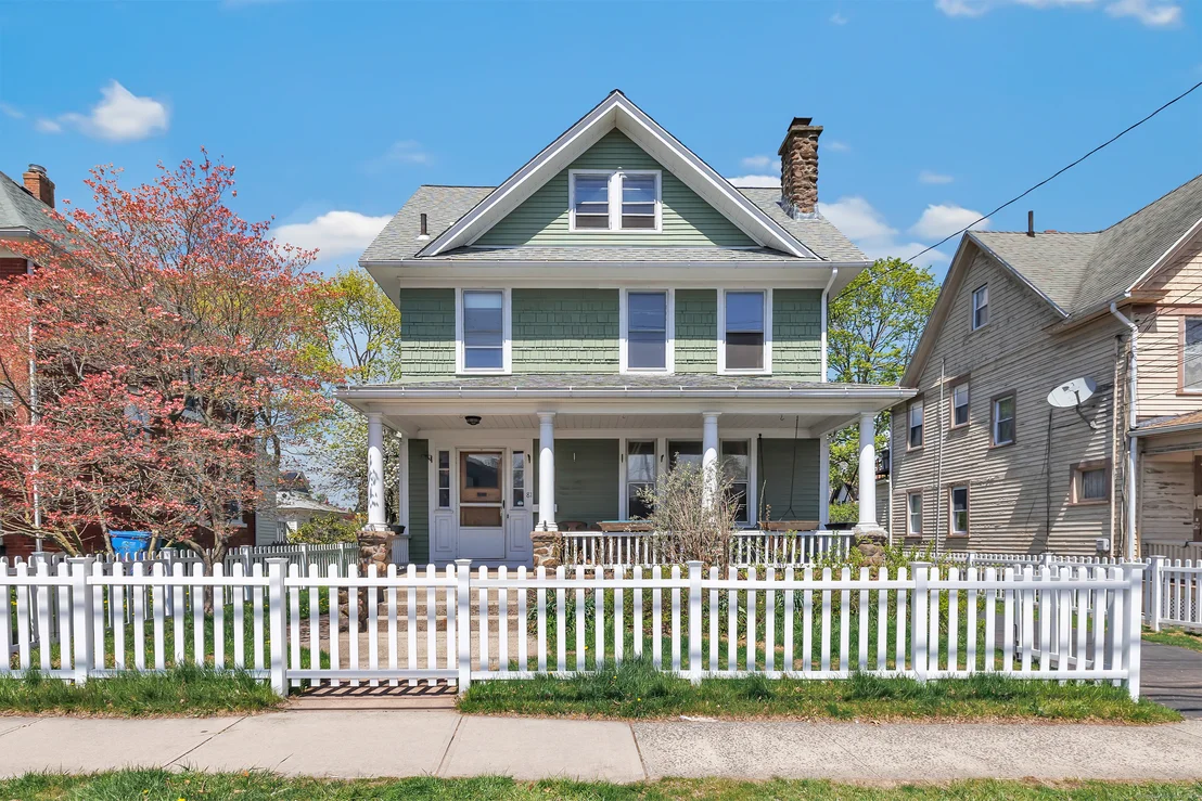 Photo of 81 Putnam Avenue