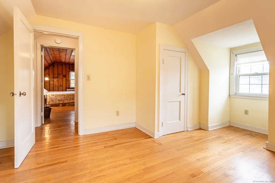 Photo of 9 Deepwood Drive