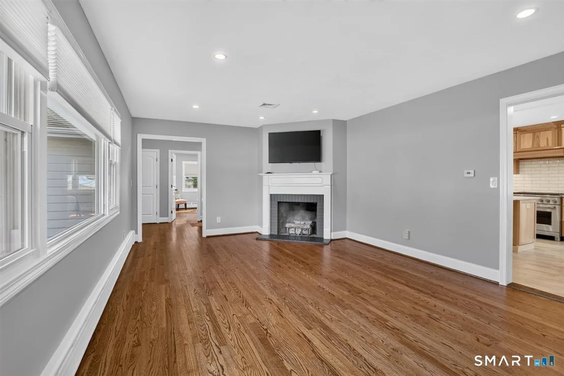 Photo of 366 Hackmatack Street