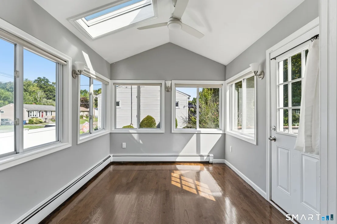 Photo of 144 Beatrice Drive