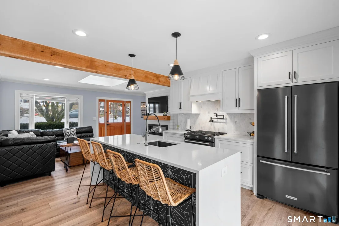 Photo of 136 Shadow Ridge Road