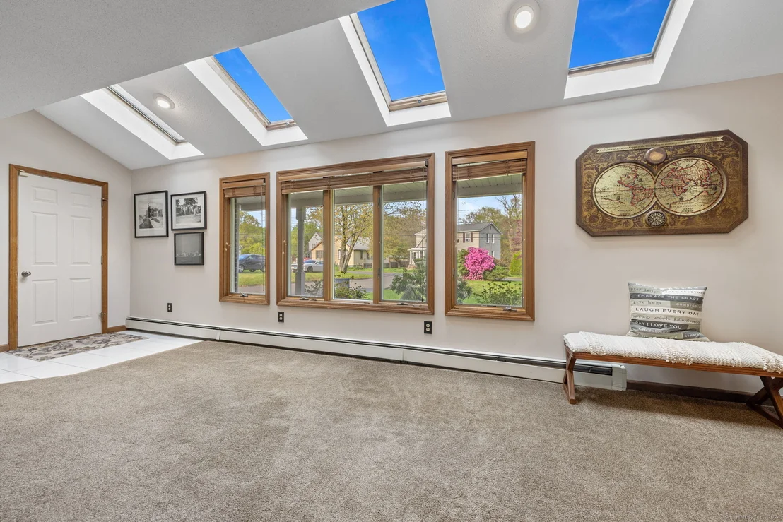 Photo of 67 Shuttlemeadow Road