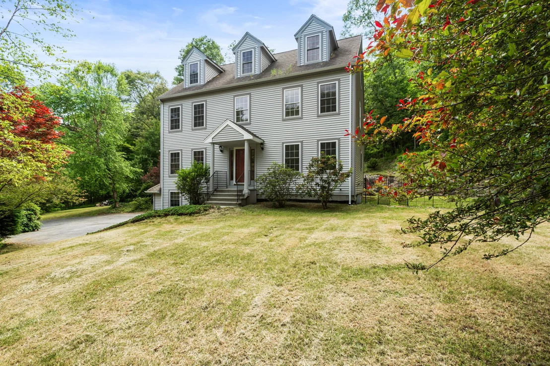Photo of 341 Quaddick Road