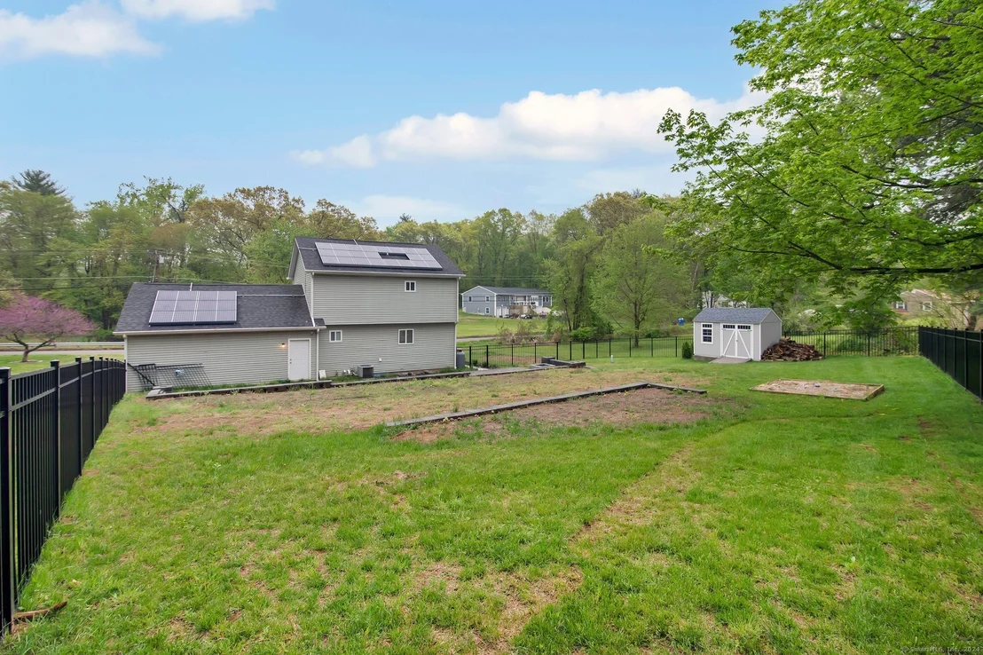 Photo of 136 Windsorville Road