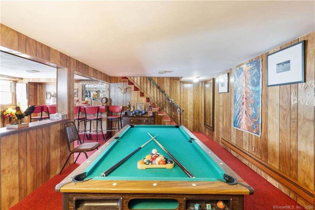 Photo of 498 Scott Road