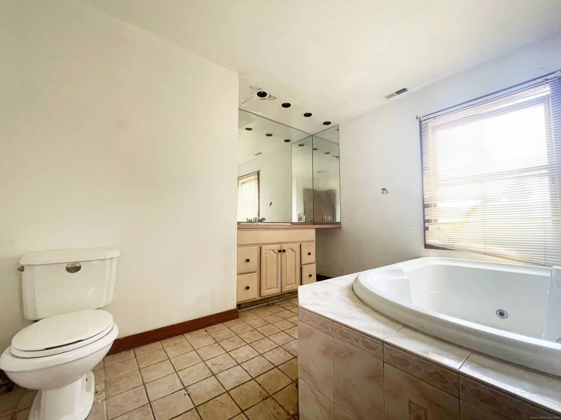 Photo of 8 Hillside Avenue