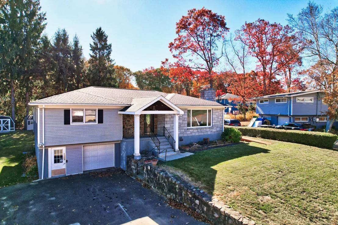 Photo of 52 Split Rock Drive