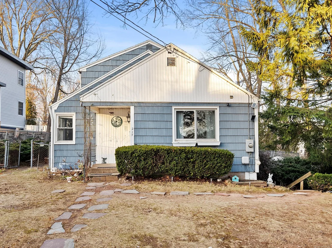Photo of 217 Portman Street