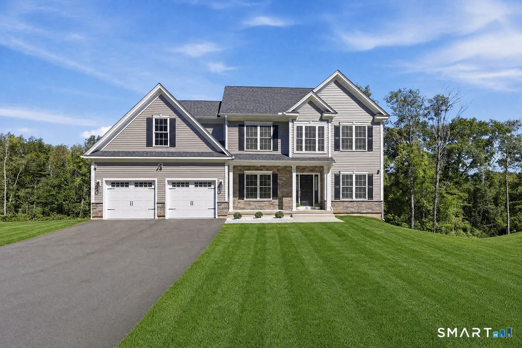 Photo of 21 Wolf Hill Road