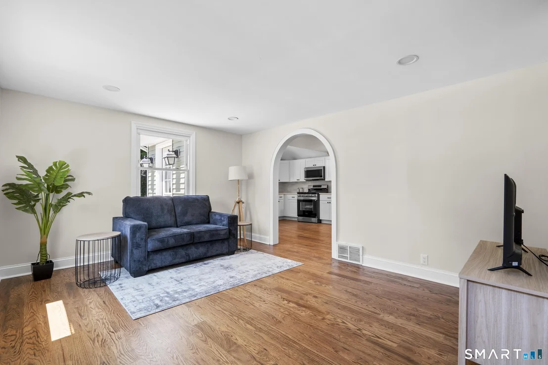 Photo of 251 Hoadley Street