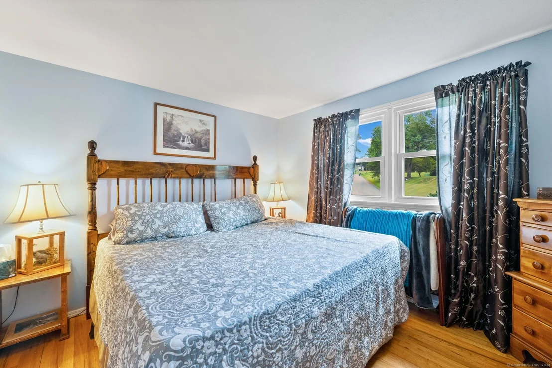 Photo of 100 Fieldstone Lane