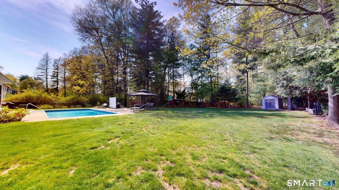 Photo of 11 Hemlock Drive