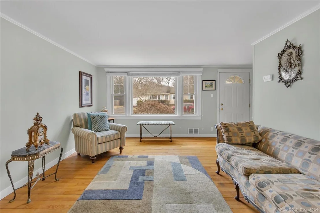 Photo of 15 Farview Avenue