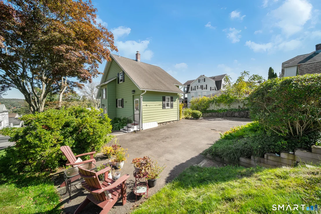 Photo of 64 May Avenue