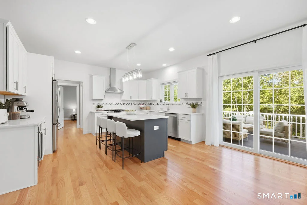 Photo of 21 Wolf Hill Road