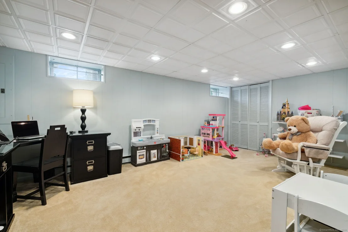 Photo of 74 Ledgecrest Terrace