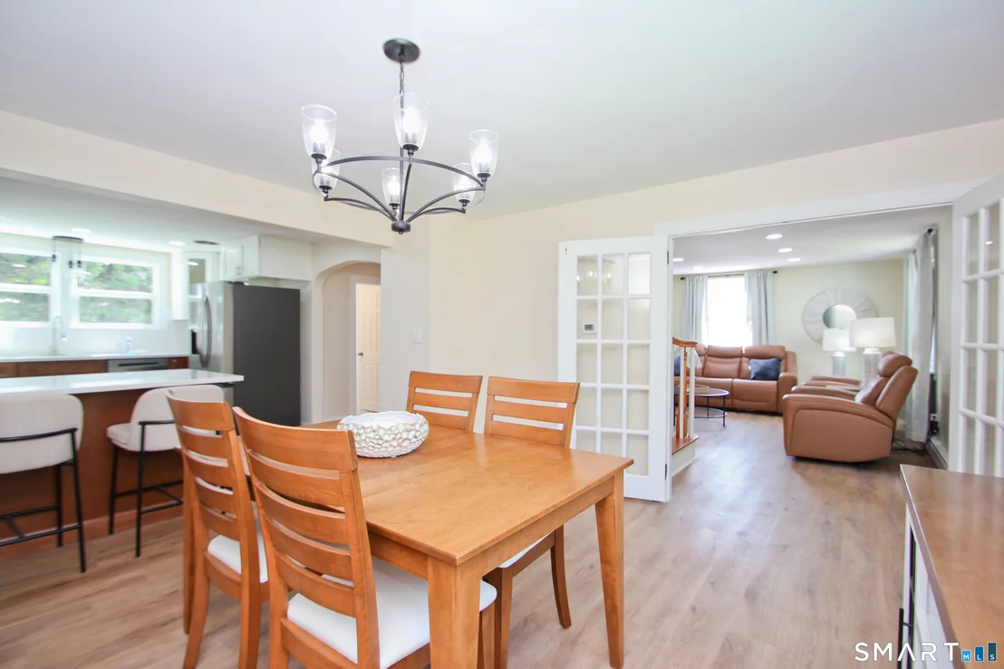 Photo of 11 Esther Avenue