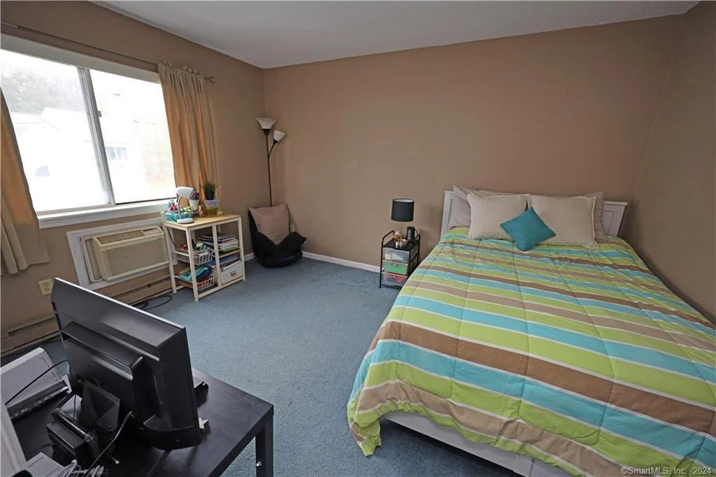 Photo of Unit 13E at 925 Oronoke Road