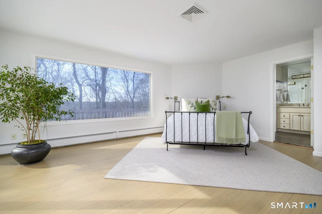 Photo of 1238 Westover Road