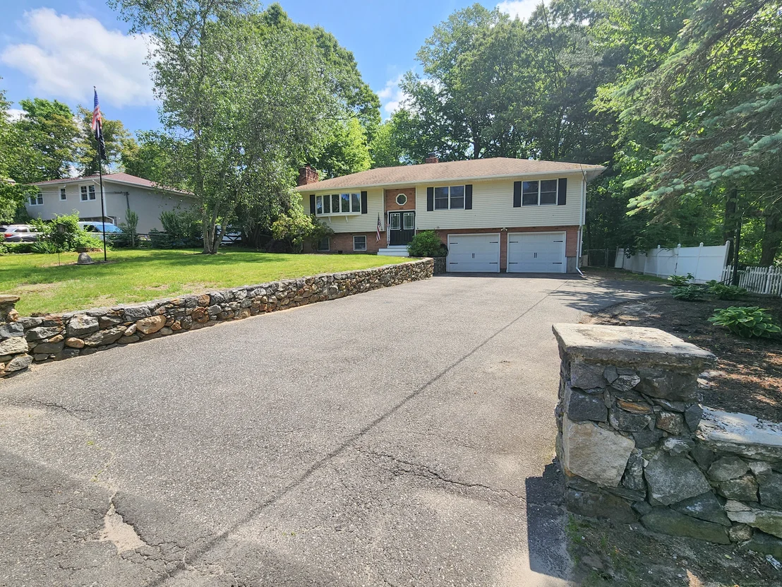 Photo of 461 Candee Road