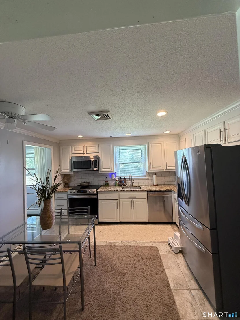 Photo of 204 Willowcrest Drive