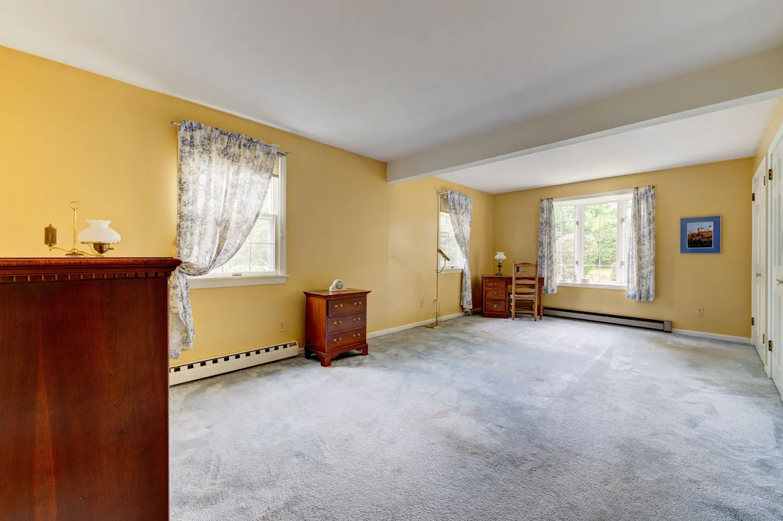 Photo of 82 Thompson Drive