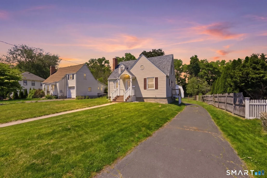 Photo of 124 Jordan Lane