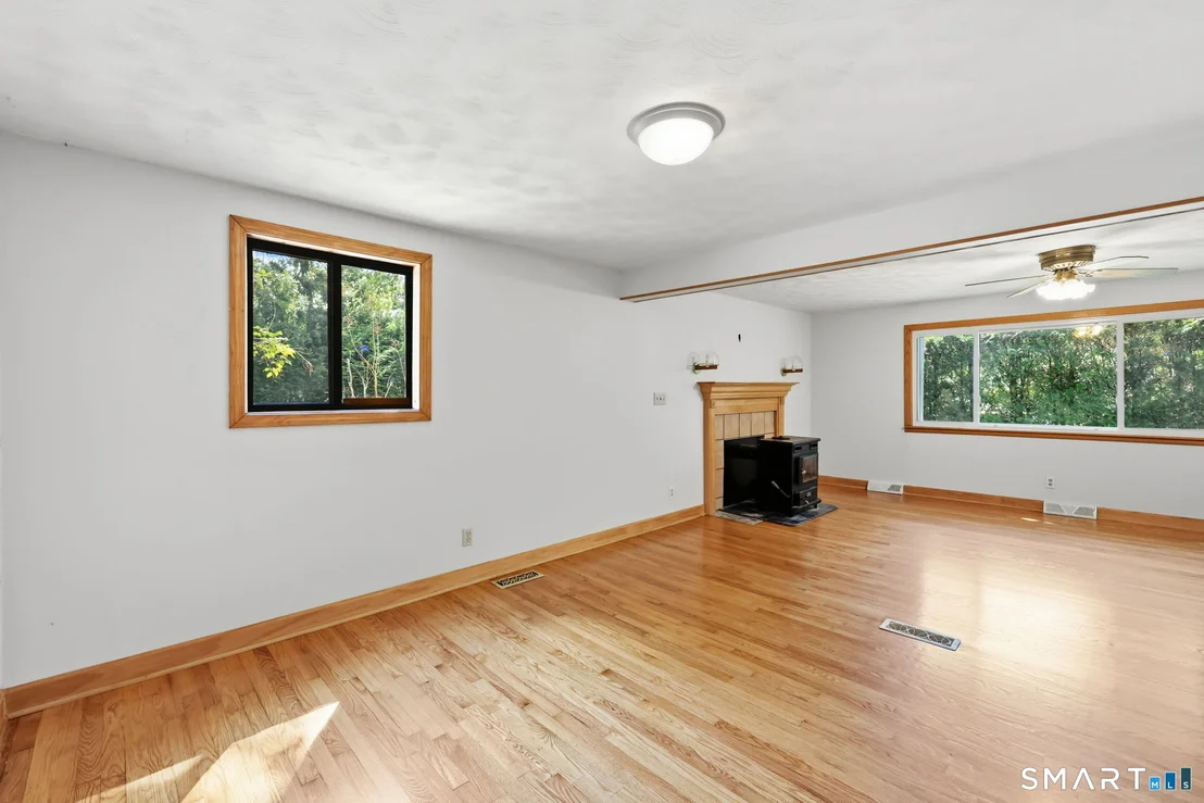 Photo of 186 Jackson Drive