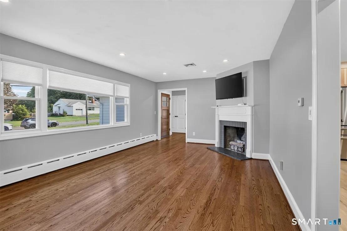 Photo of 366 Hackmatack Street