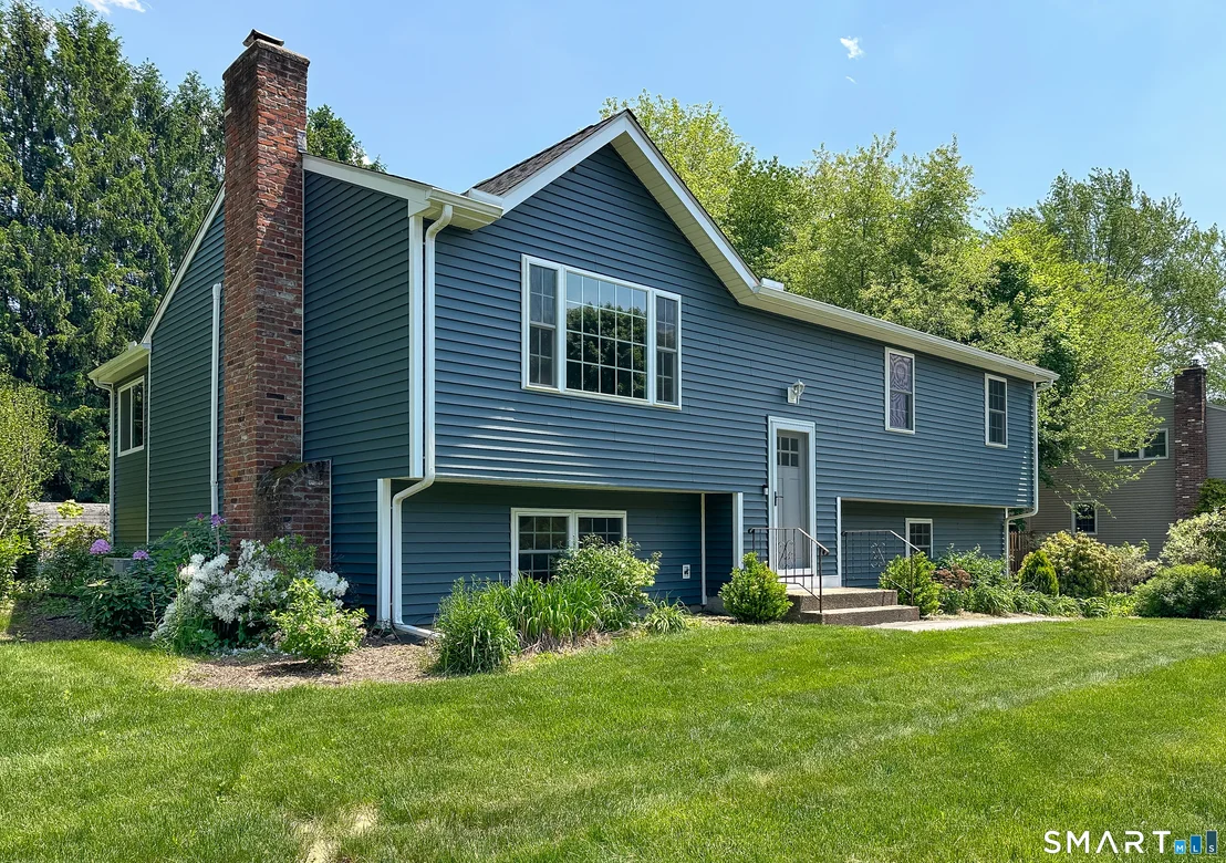Photo of 94 Winding Brook Road