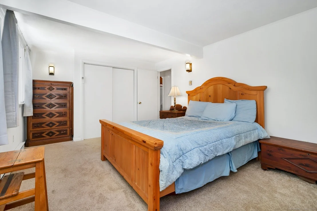Photo of 6 Stone Cliff Drive