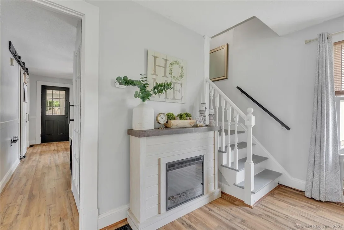Photo of 34 Brainard Road