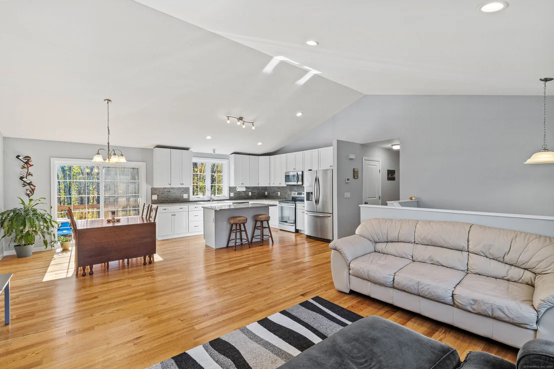 Photo of 4 Daisy Hill Drive