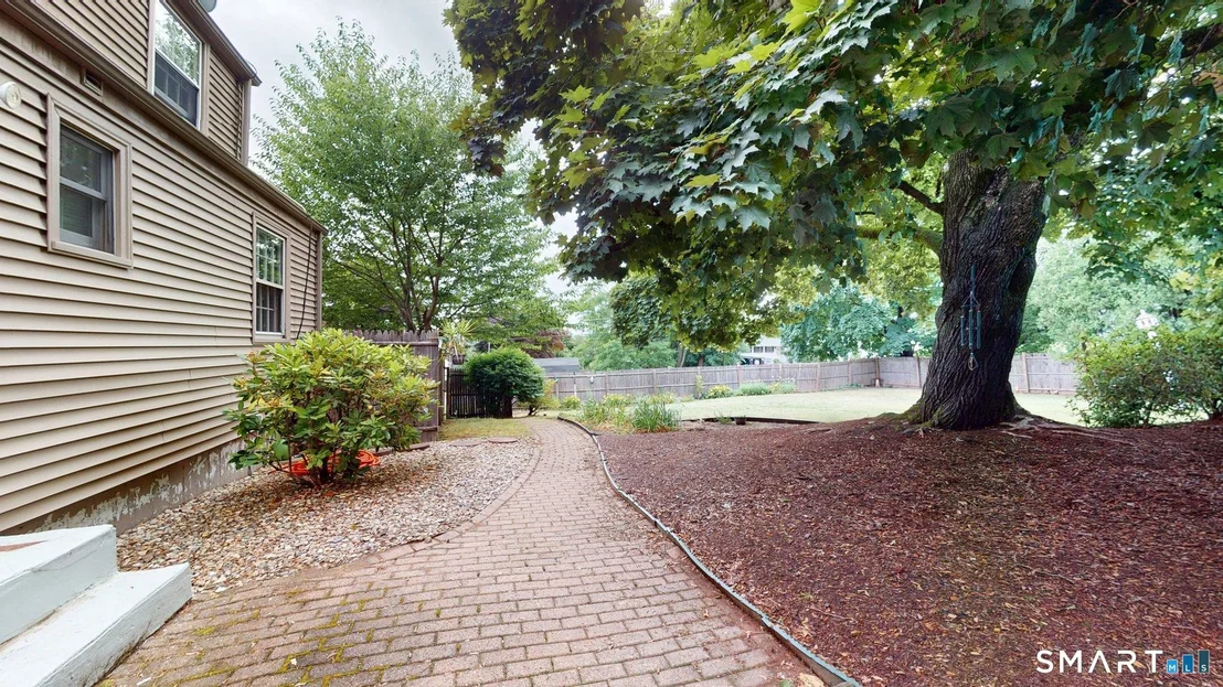 Photo of 8 Bridge Lane