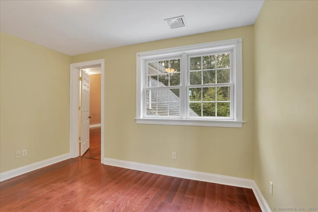 Photo of 7 Scoville Landing Road